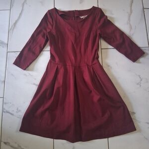 Banana Republic Burgundy 3/4 Sleeve Dress A7